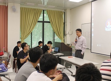 資訊學院頒發獎狀及獎學金鼓勵溫州大學3+1物聯網專班成績優異學生