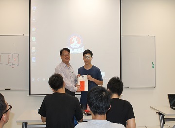 資訊學院頒發獎狀及獎學金鼓勵溫州大學3+1物聯網專班成績優異學生
